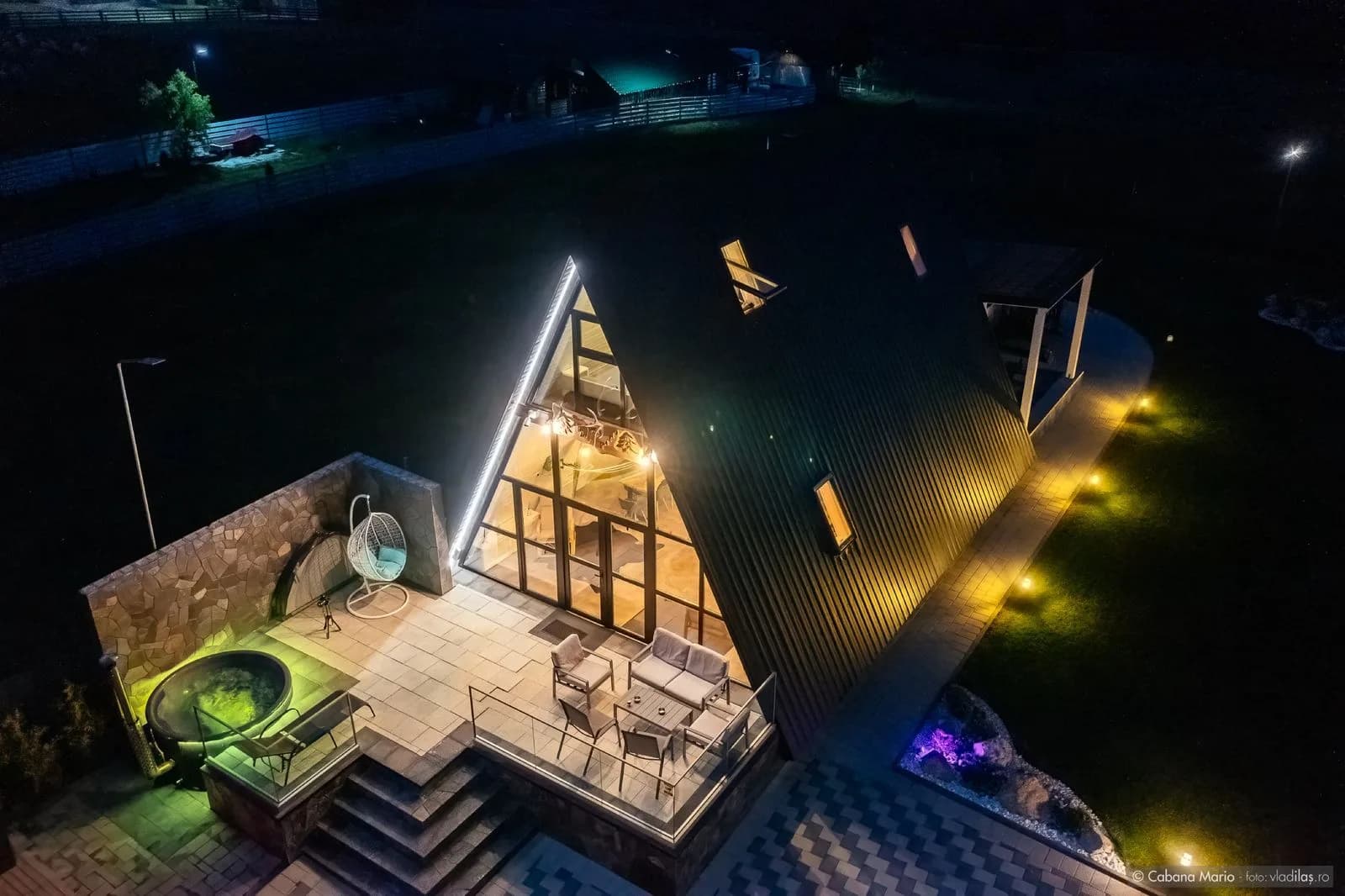 Cabană de închiriat( OCUPAT REVELION , LIBER CRACIUN , sauna si ciubarul NU SUNT incluse in pret ‼️