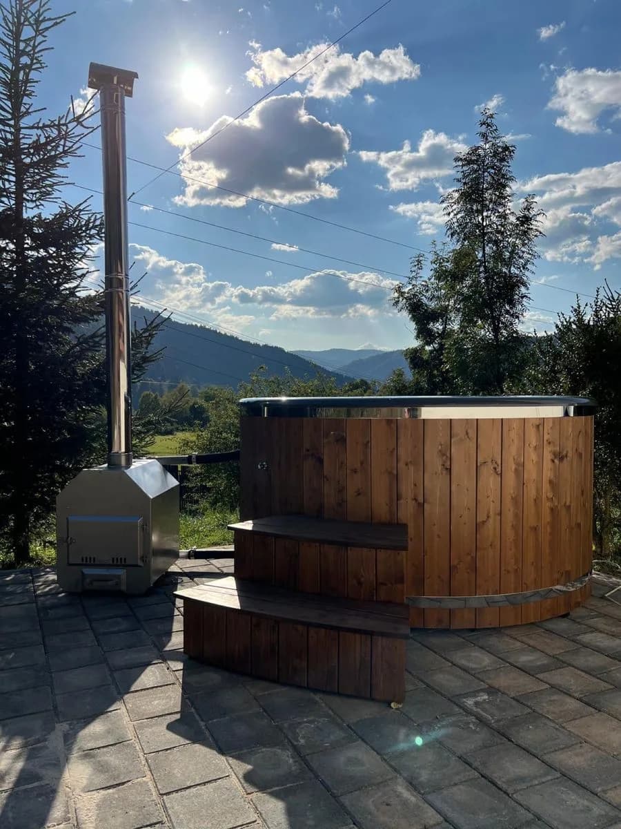 Cabana de Inchiriat cu ciubar OCUPATA DE REVELION