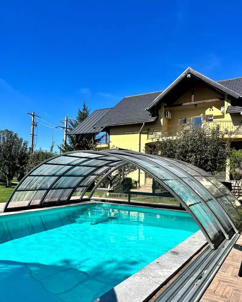 Vilă cu ciubăr în Brașov