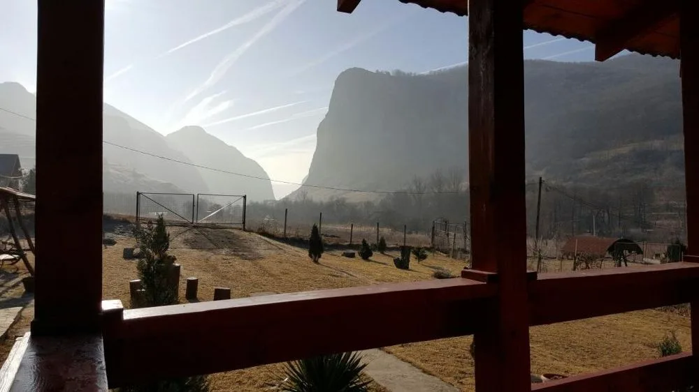 Cabană cu ciubăr în Valisoara