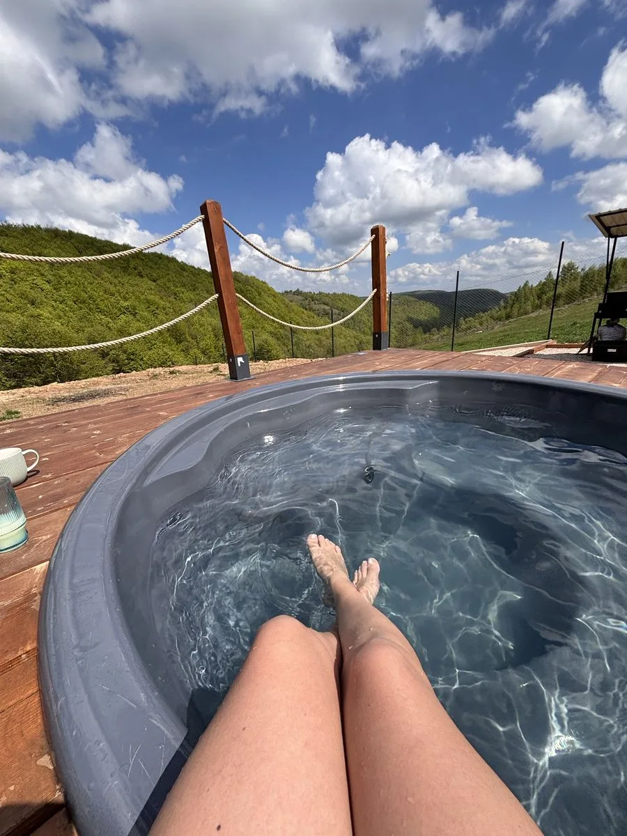Chalet cu jacuzzi în Dangau Mare
