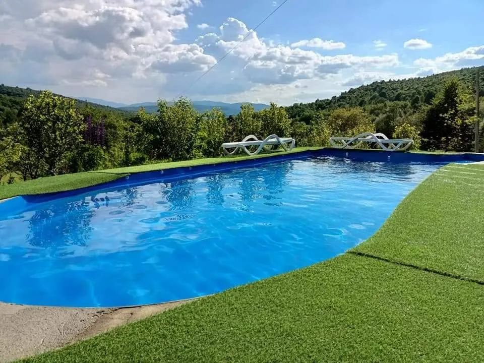 Cabană cu jacuzzi în Vânători