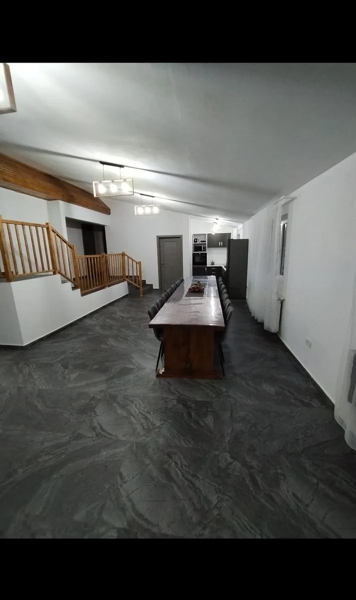 Cabană cu ciubăr în Brazi