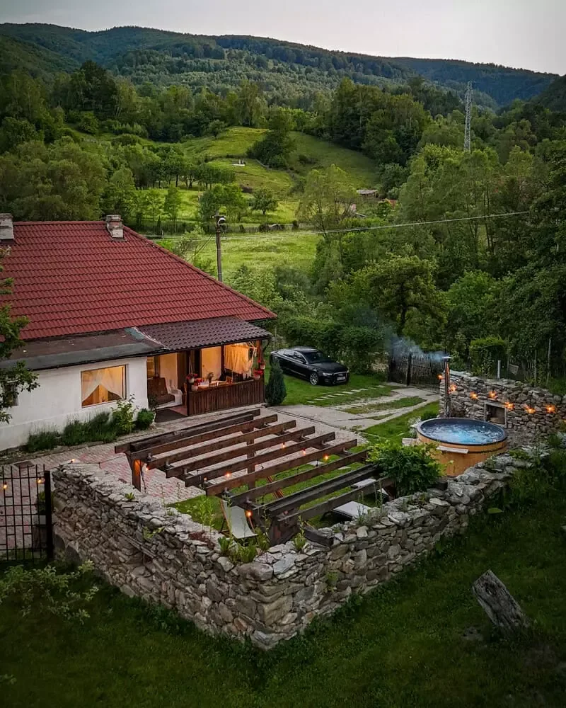 Cazare cu ciubăr în Vulcan