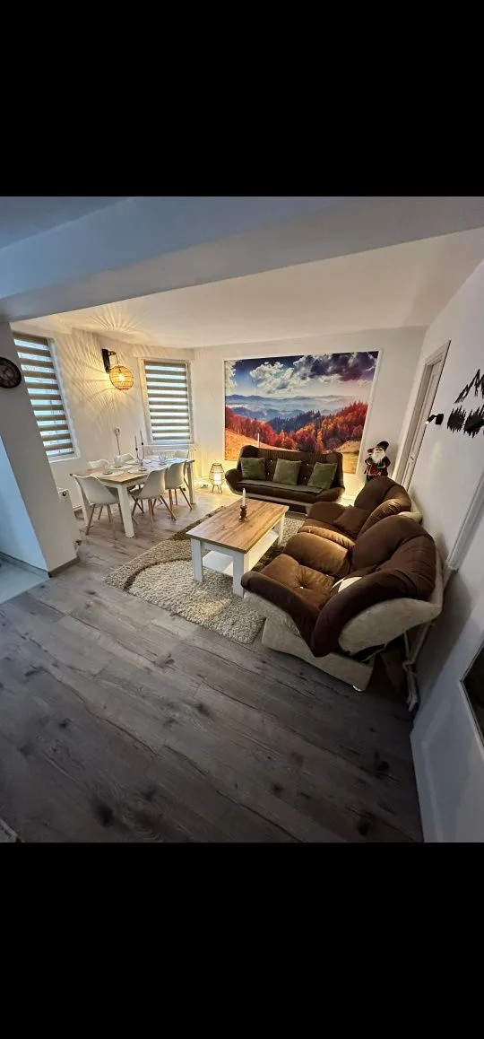 Cabană cu ciubăr în Galaoaia