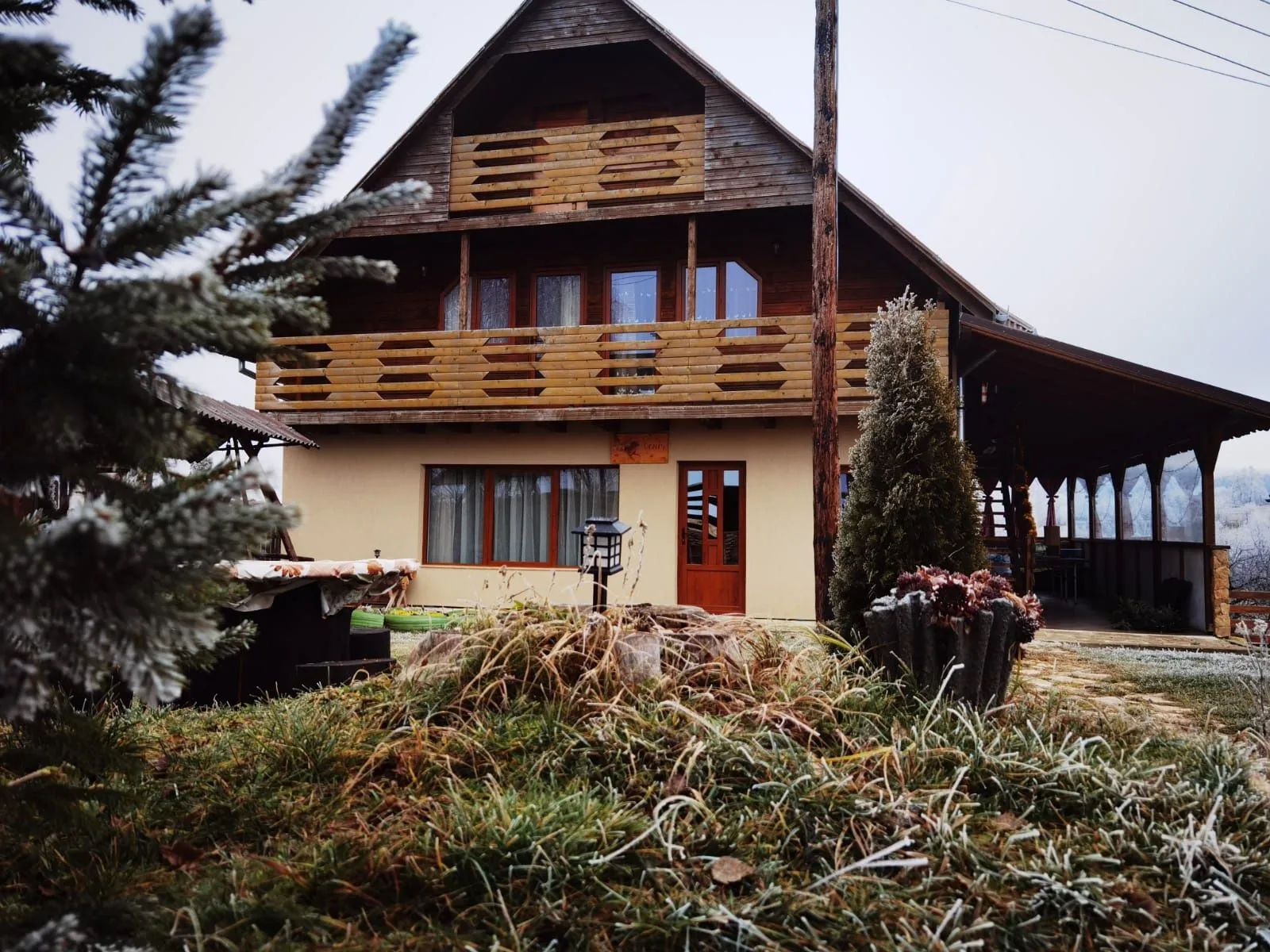 Cabană cu ciubăr în Belis