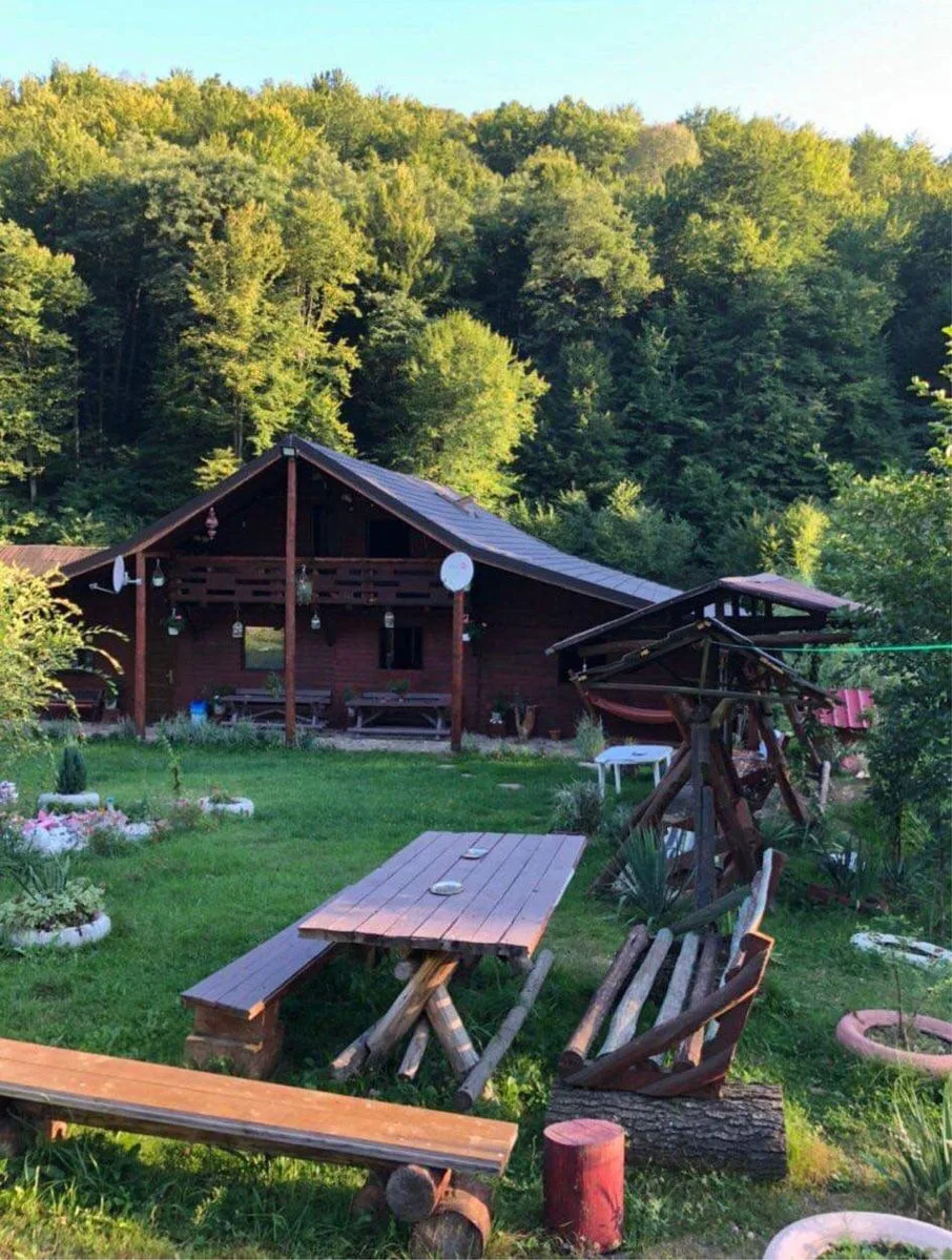 Cabană cu jacuzzi în Zalau