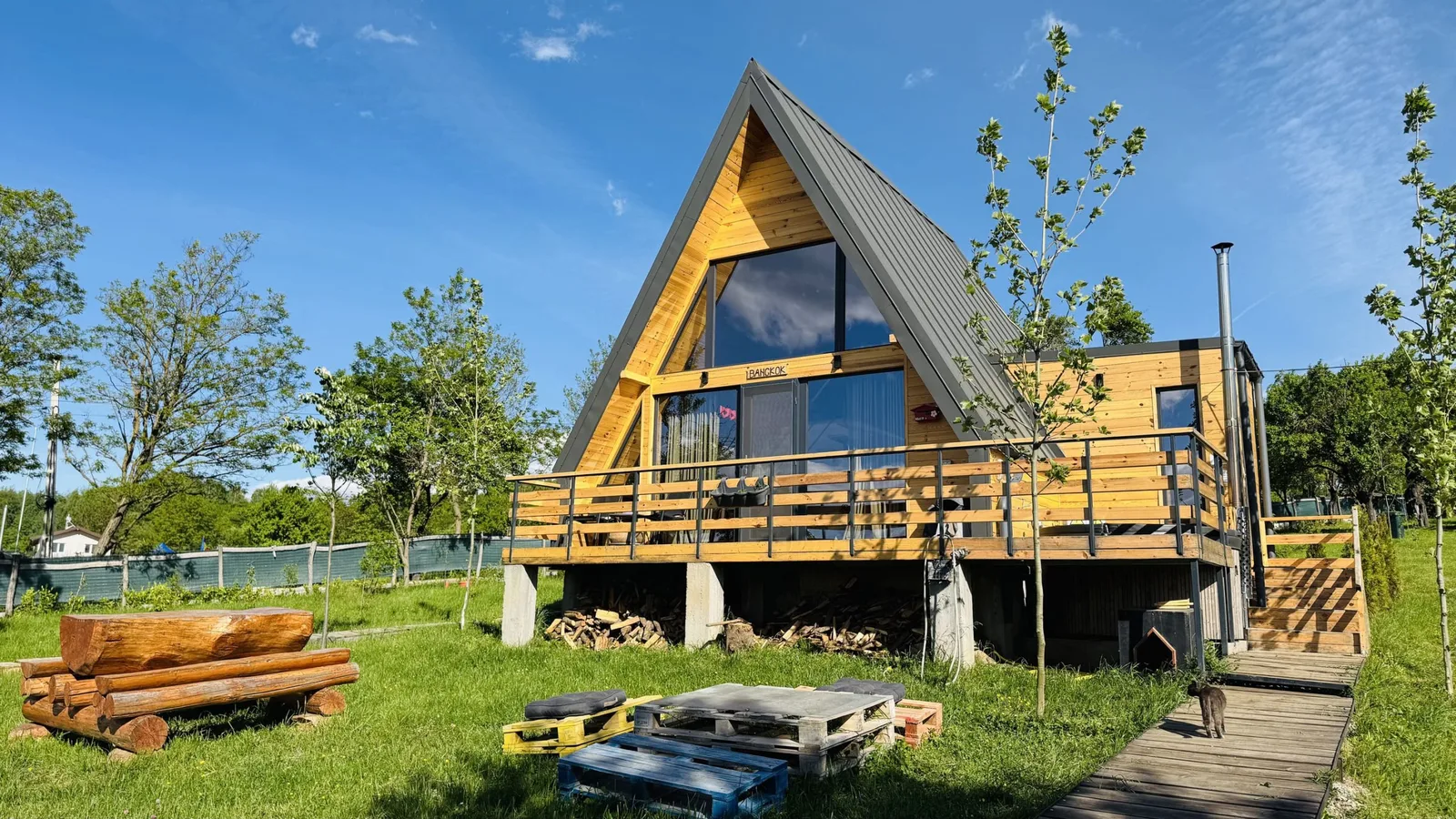 Cabană A-frame cu ciubăr în Valea Mare Pravăț