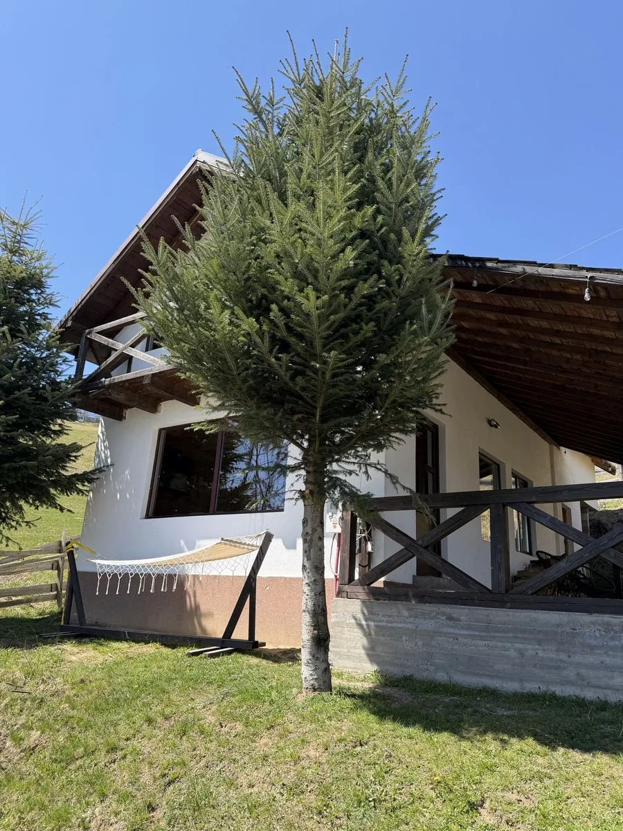 Cabană pentru 12 persoane în Mărișel