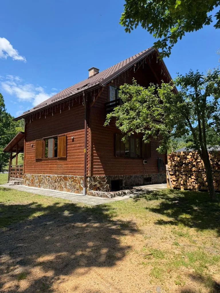 Cabană cu jacuzzi în Bistra Muresului