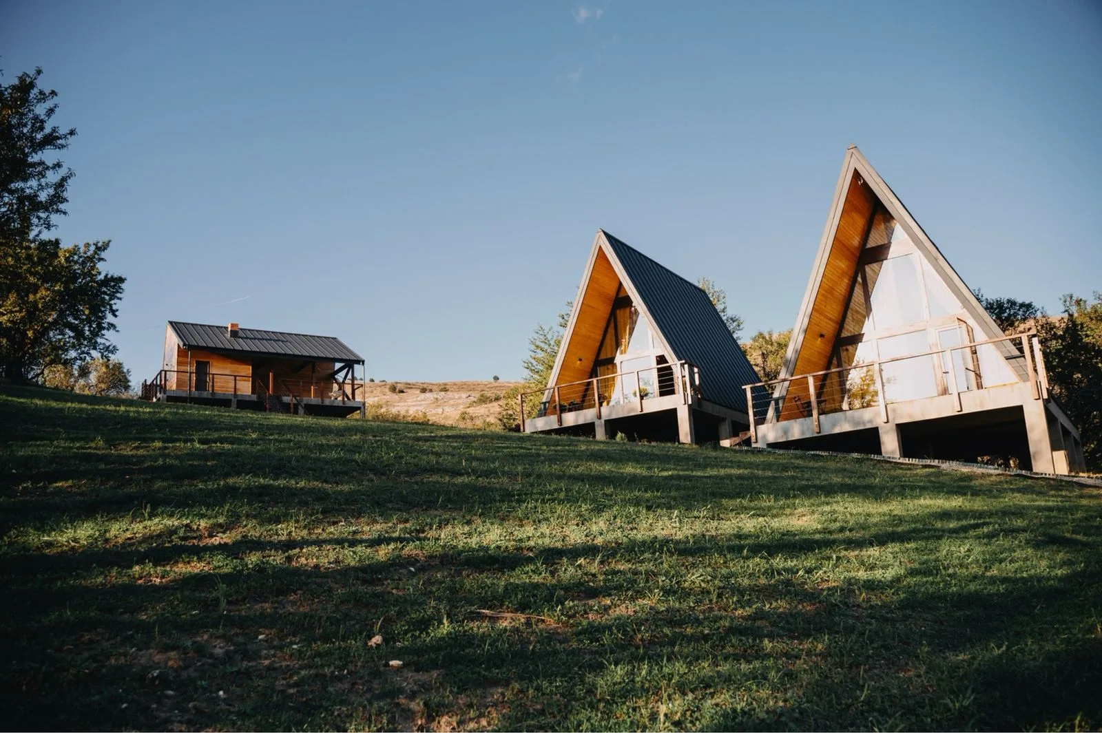 Cabană A-frame cu ciubăr în Tohani