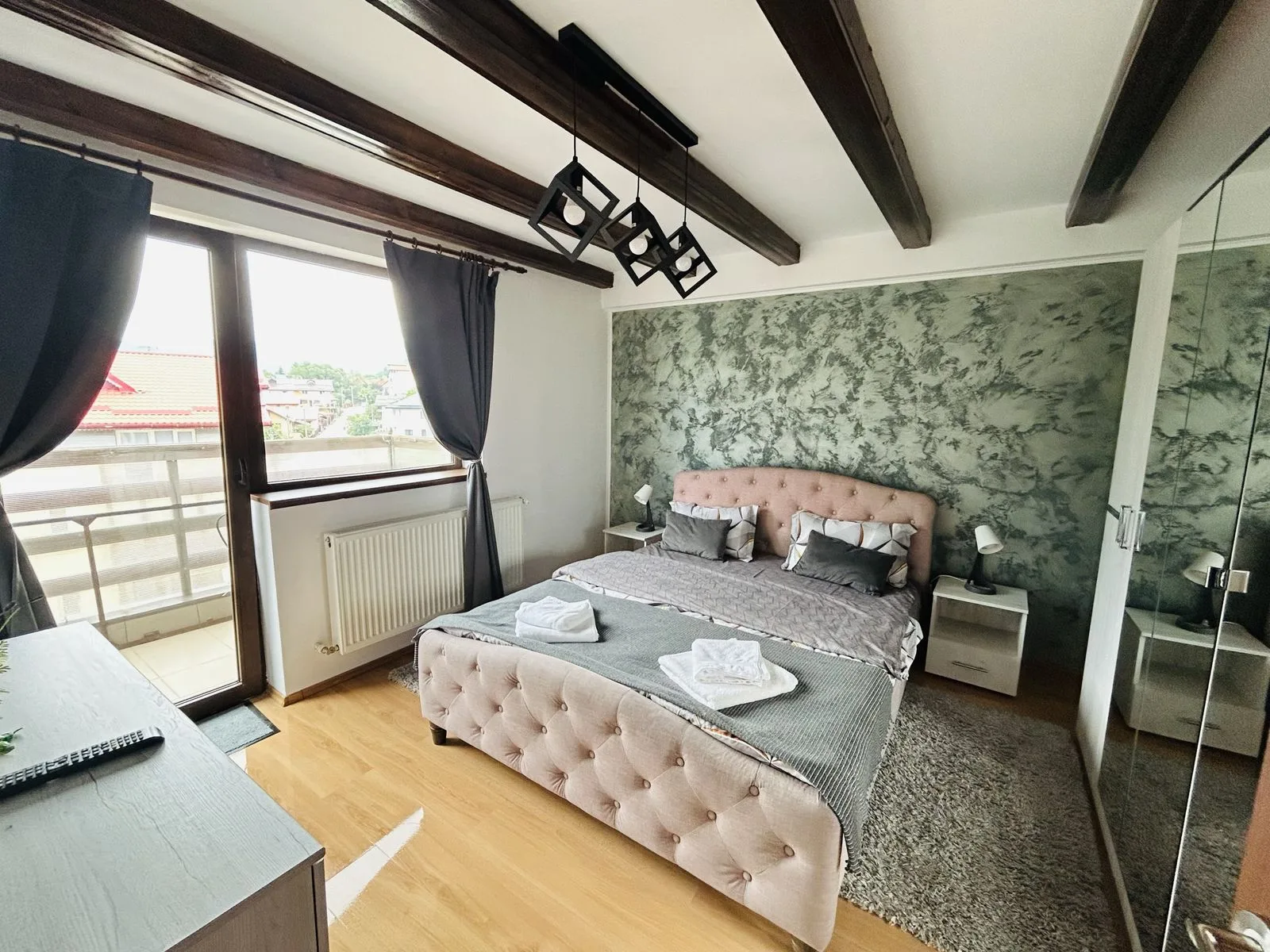 Apartament cu vedere spre munte în Bușteni