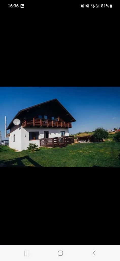 Chalet cu jacuzzi în Marisel