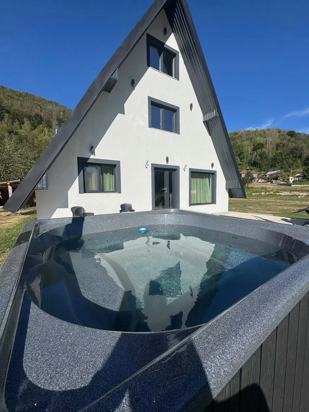 Cazare cu jacuzzi în Bulz