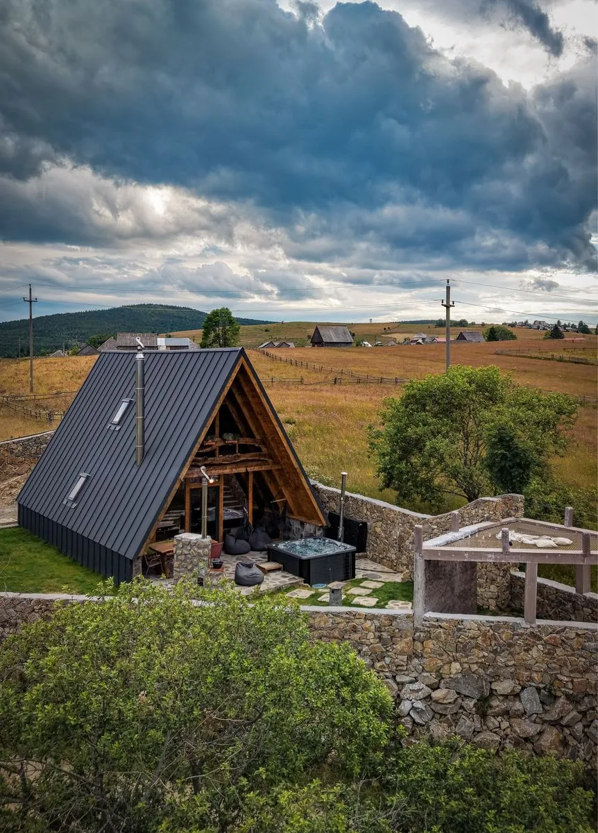 Cabană A-frame cu jacuzzi în Cluj-Napoca