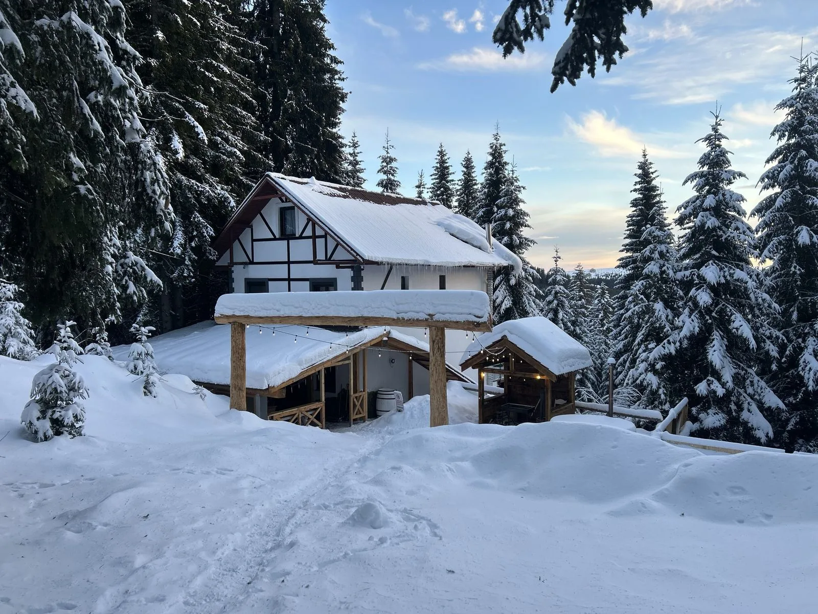 Cabană cu ciubăr în Novaci